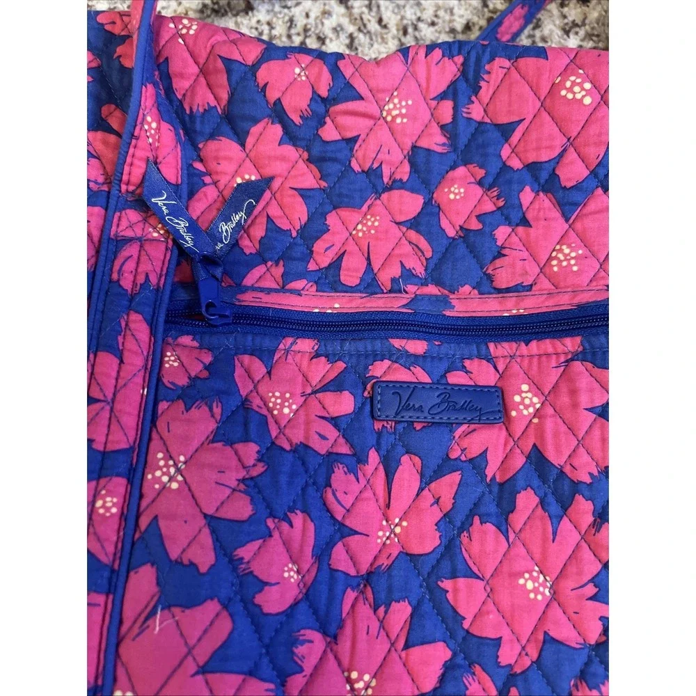 Vera Bradley New Large Duffel Bag Blue Pink Floral 2 Handles Quilt $85 Zip‎